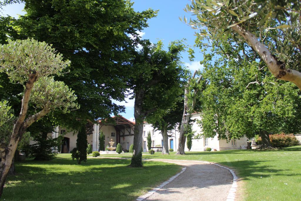Domaine Des Chais Thenac  Exterior photo